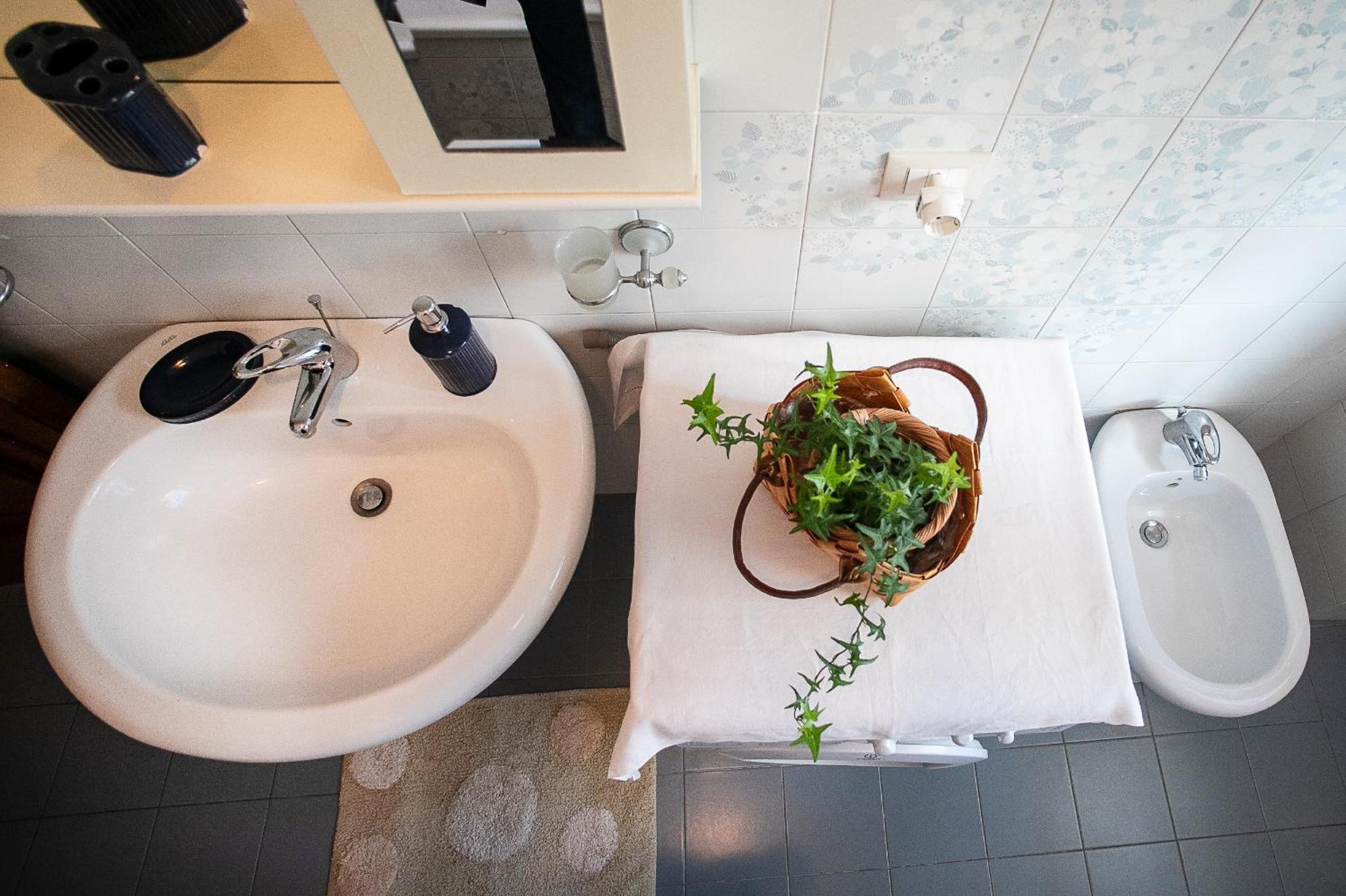 Monte Camicia - Cozy Home In City Center-Spacious-Free Parking LʼAquila Kültér fotó